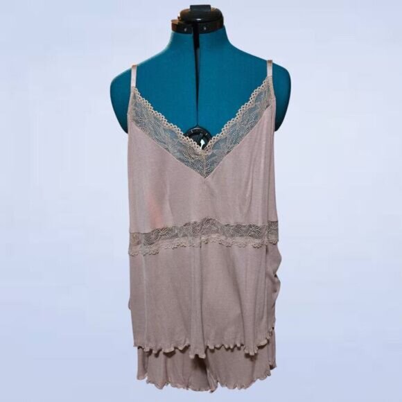 Vero Moda Kella‎ 2-Piece Pyjama Set - Size 3X - Picture 3 of 13